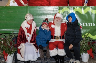 Familywithsanta